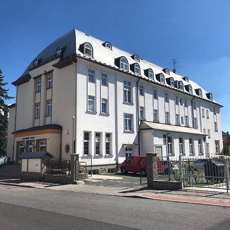 Grandhotel Nový Bor Zewnętrze zdjęcie